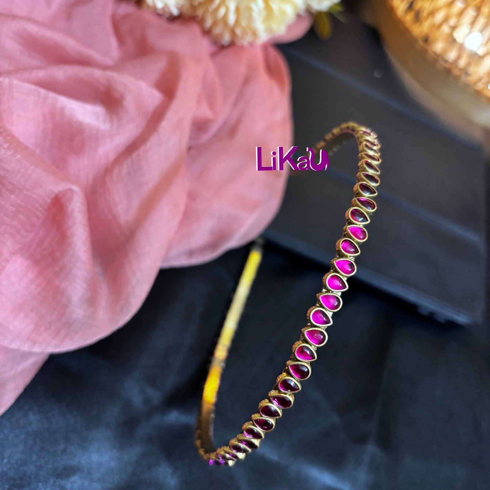 Likau Handmade Kundan Brass Hairband with Elegant teardrop design pattern - Image 1